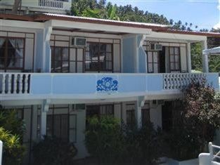 פוארטו גאלרה Sabang Inn Beach Resort מראה חיצוני תמונה